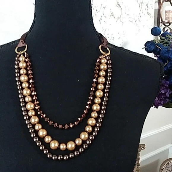 NWOT Stunning Chocolate Multi Strands Beaded Necklace - Picture 4 of 17
